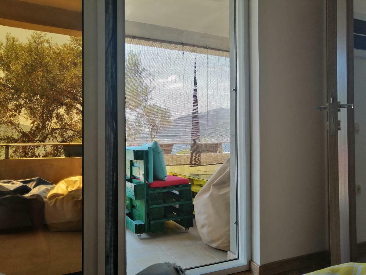 Olive Tree Apartments Tivat Exterior photo
